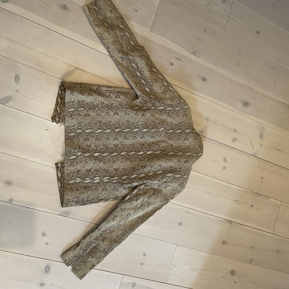 Ormskinns jacka (fejk) - 90