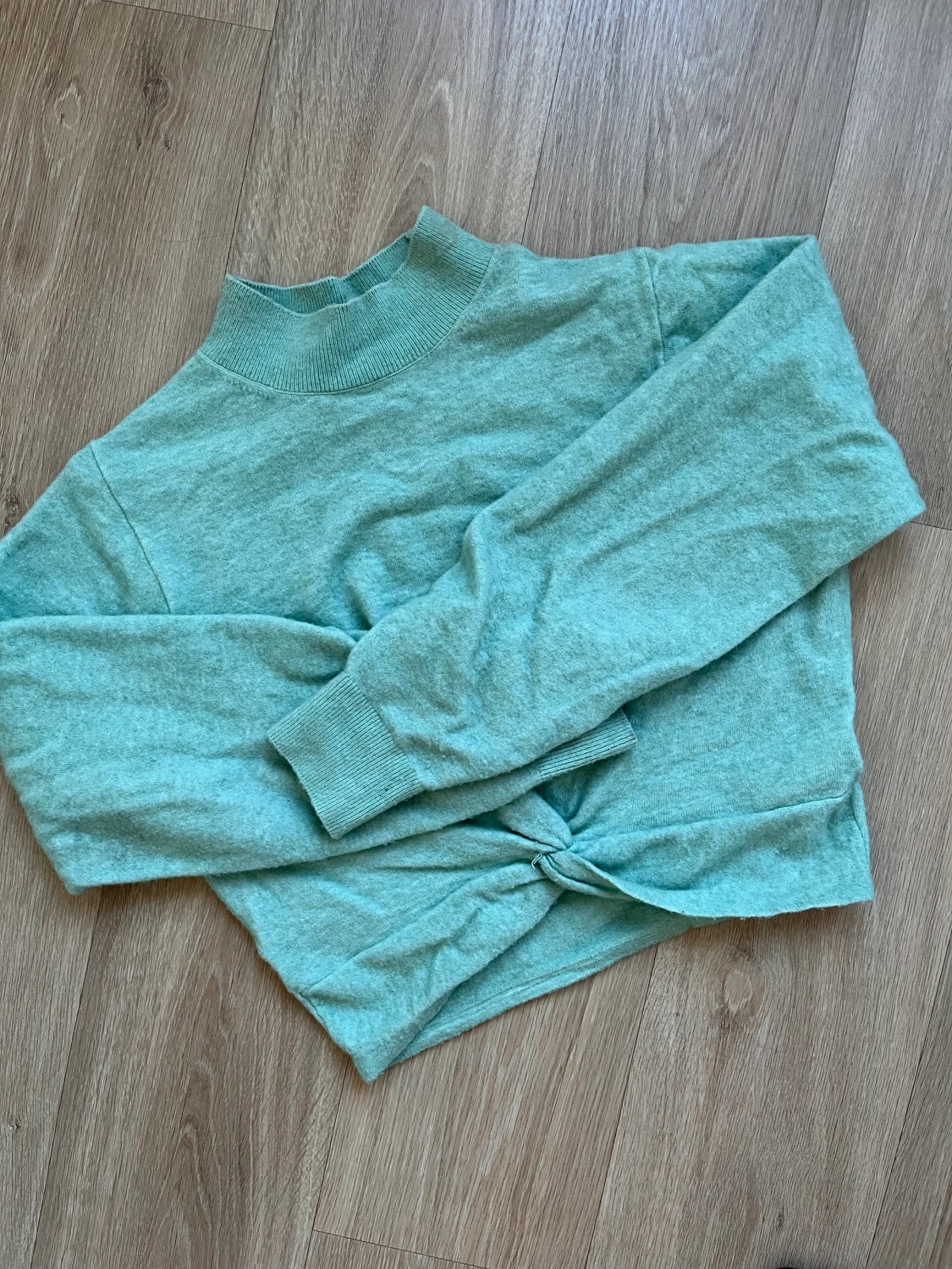 Stickad tröja & Other stories