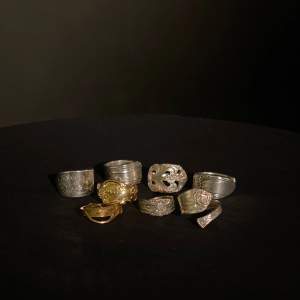 Jag säljer egengjorda ringar av skedar, kika Instagram @hedbergsringar vid intresse! Eller skicka DM här <3