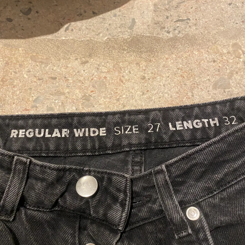 Så fina jeans från Never denim i storlek 27/32. Jeans & Byxor.