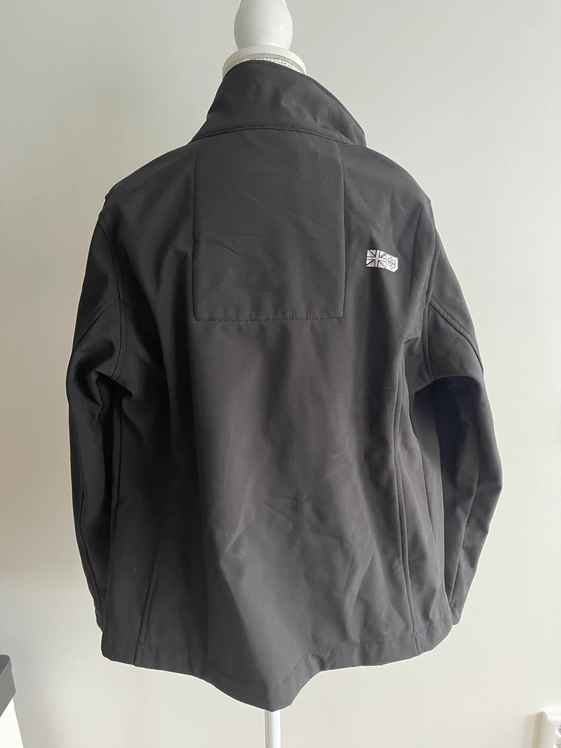 Surfanic Softshell jacka st M - 90