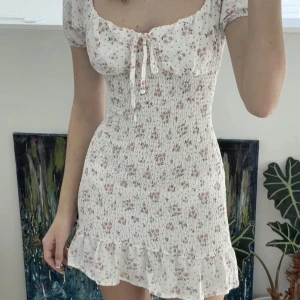 sommarklänning - älskad klänning som inte kommer till användning, endast provad! 💓💖
