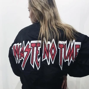 BikBok bomberjacka strl s - Bikbok bomberjacka strl s Bra skick!