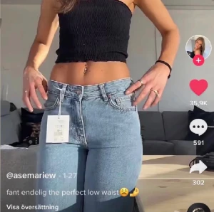 Midwaist jeans - Super snygga Low/mid waist Jeans som inte kommer till användning, använda fåtal gånger som nya!💕