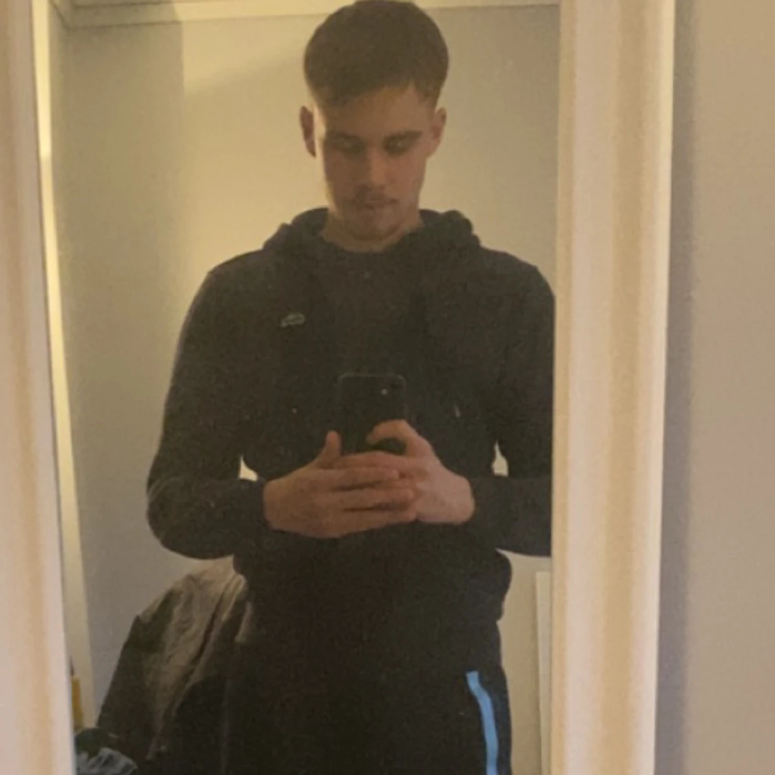 Grå Lacoste zip hoodie i storlek S