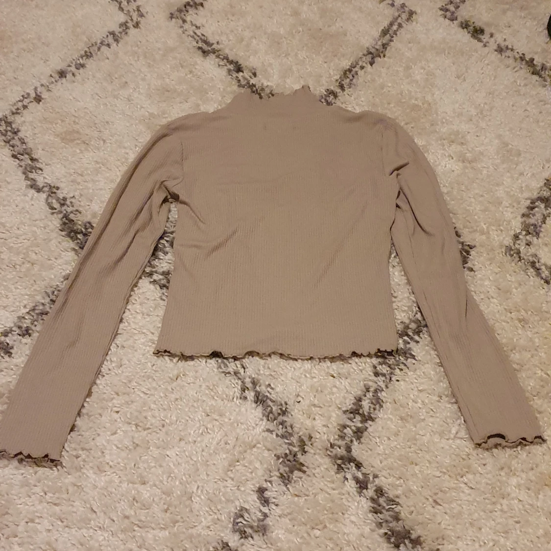 Beige turtle neck - 91