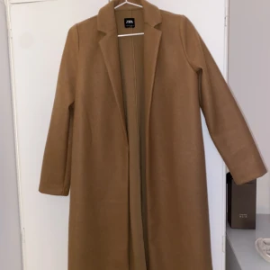 Kappa - Aldrig använt, kappa från Zara!