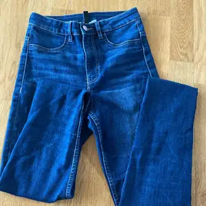Jeans ifrån h&m 60kr + frakt 