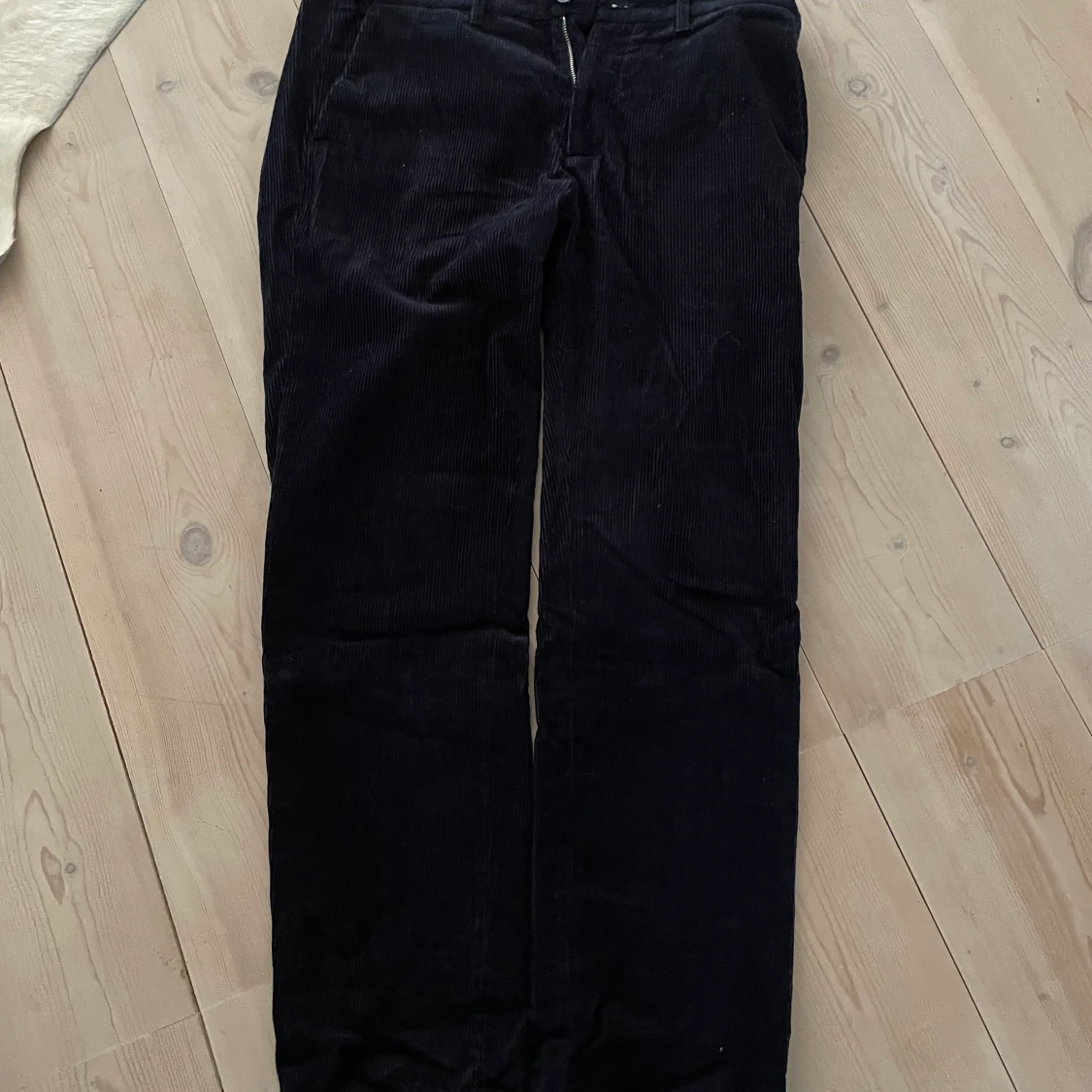 Arket Manchesterbyxor