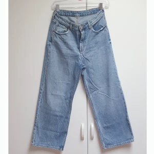 Wide leg jeans - Jeans från monki som jag endast använt ett par gånger då de inte är min stil.