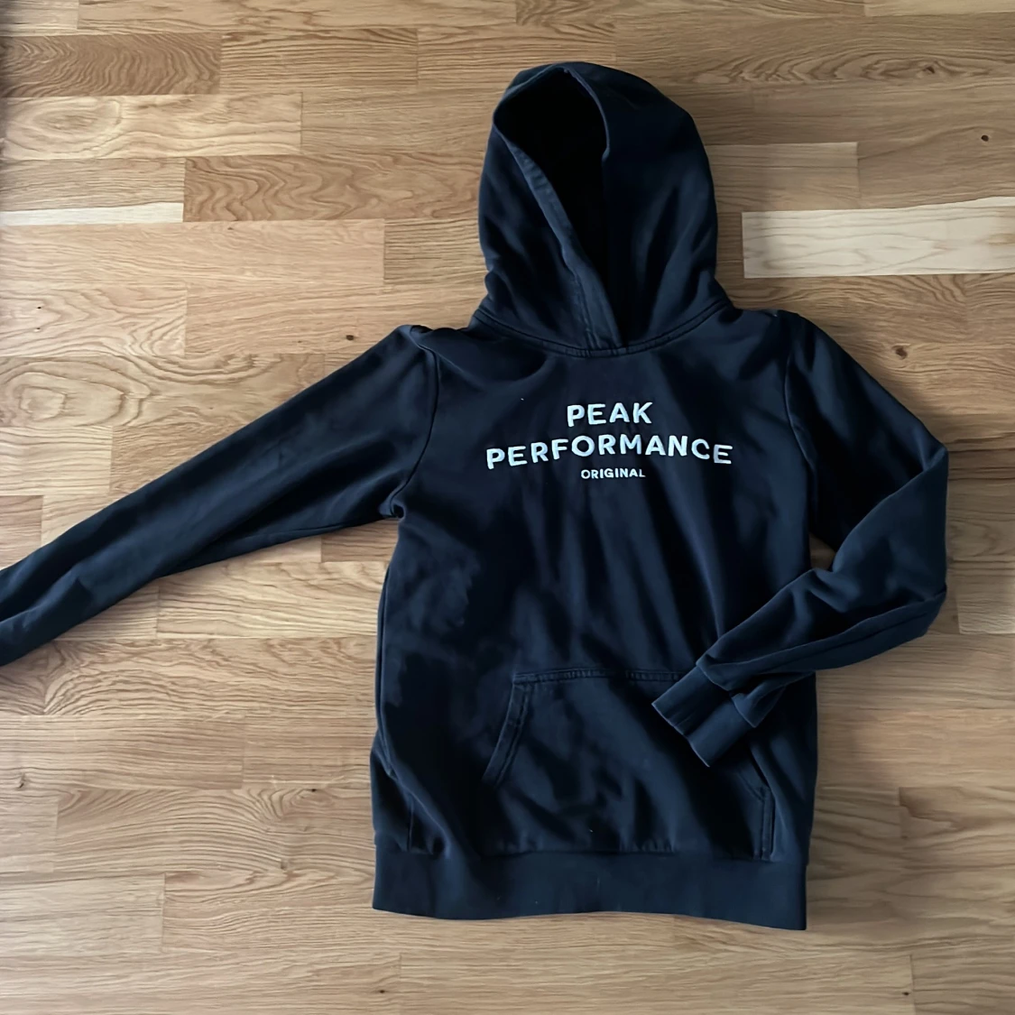 Peak performance hoodie 