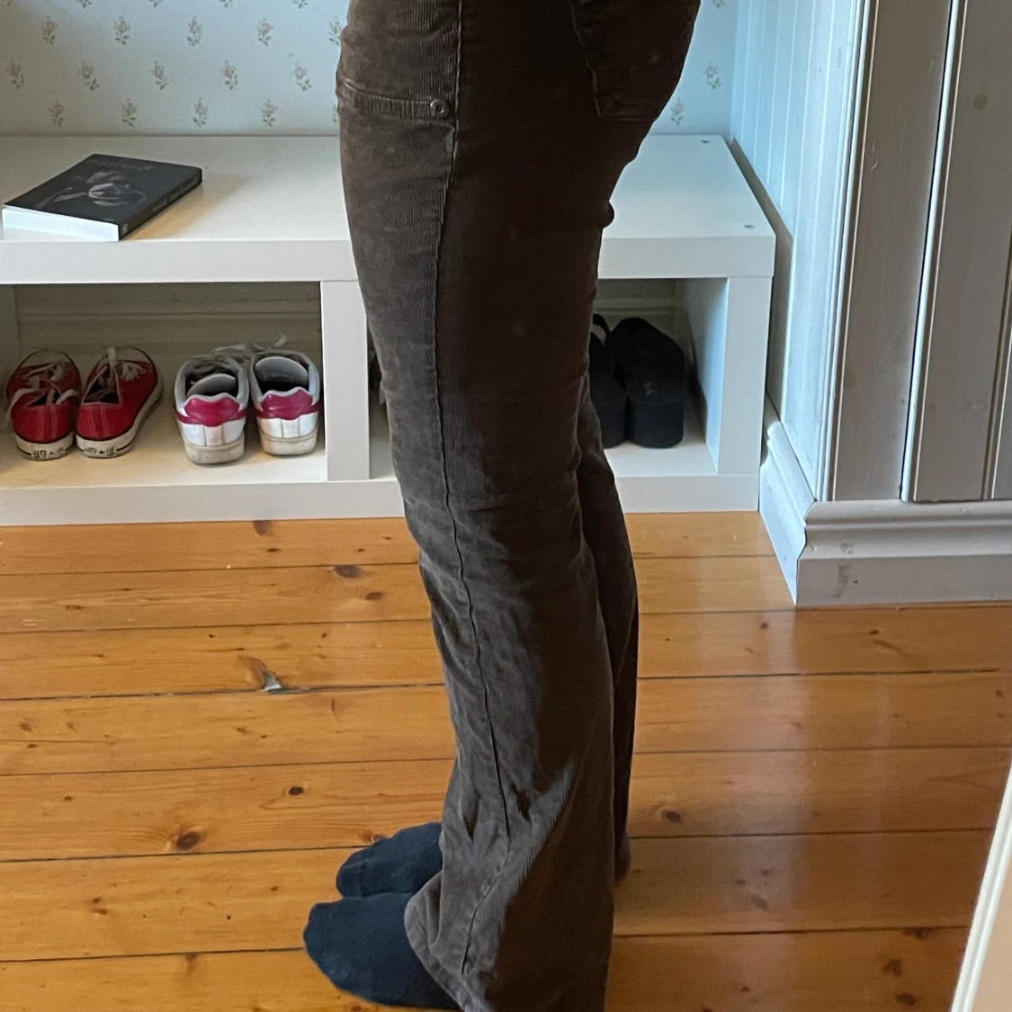 Lågmidjade bruna byxor! - 91