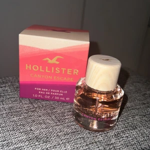 150kr - Helt ny hollister perfume canyon escape 30 ml 