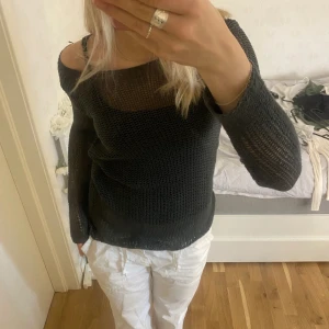 Virkad/stickad tröja - Super snygg virkad/stickad tröja❤️Pris går att diskutera 