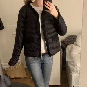 dunjacka - cool jacka från zara! storlek L men skulle säga att dne passar S/M/L