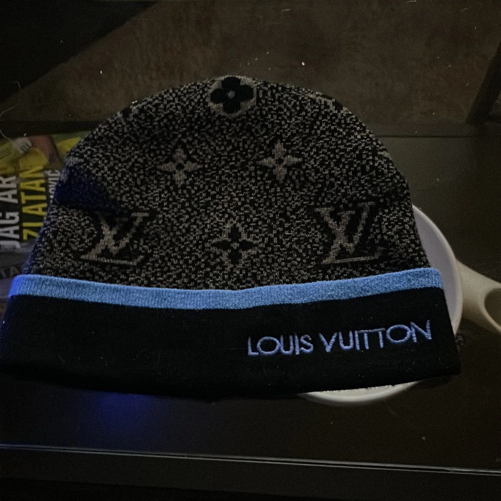 Blå Louis Vuitton mössa - Louis Vuitton