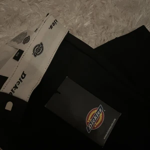 Dickies byxor - Helt nya och oanvända. Prislapp fortfarande kvar. 