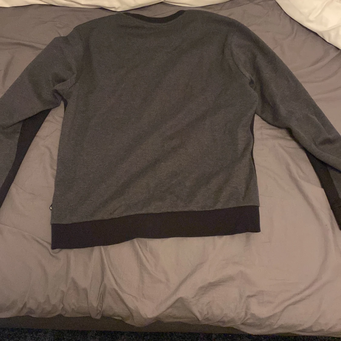 Hugo boss tröja strlk M - 90