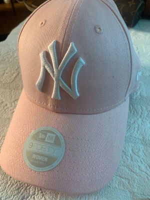  keps  - Ny skick.  Onesize 