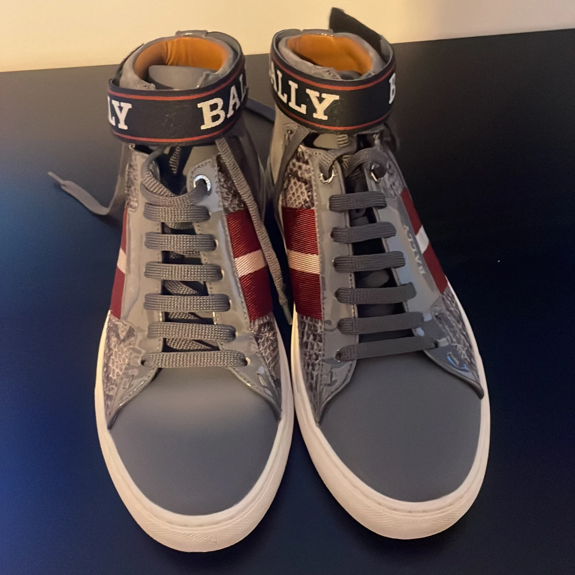 Bally skor storlek 42 - 90