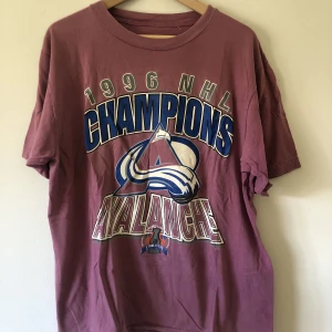 Colorado avalanche xl - Colorado avalanche champion t-shirt från 1996