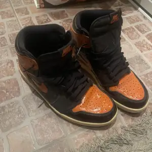 Jordan 1 SBB 3.0, skick 7.5/10. Kvitto från BSTN finns. Kartong finns 