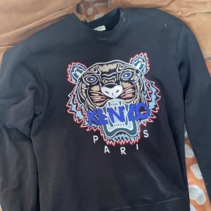 Sweatshirts - Tröjor till Salu pga ingen användning, kenzo storlek L/m men sitter som M för blivit mindre i storlek, Nike france storlek S Hugo boss storlek L men sitter mer som M  {kenzo 500 Nike 700 Boss 900