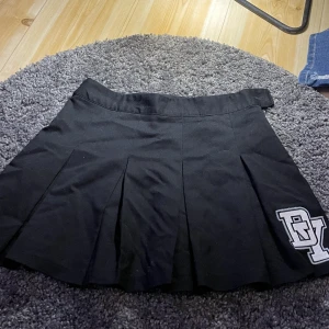 Tennis kjol - Tennis skirt som är använd en gång. Nyskick men förliten för mig💕