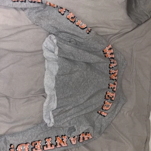 Lisa anckarman x Madlady - En tröja från Madlady, Lisa anckarmans kollektion.  Storlek: L