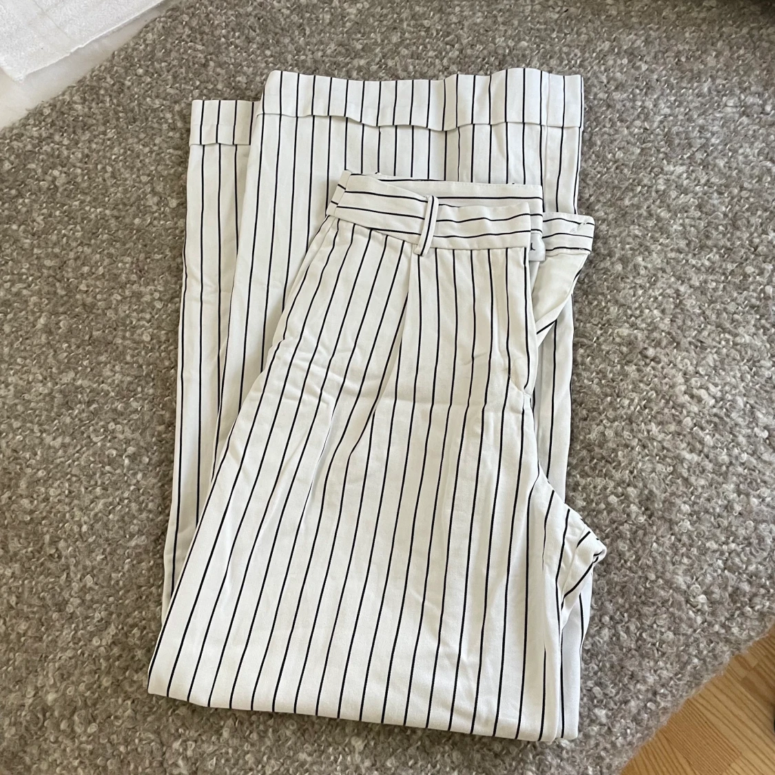 Randiga raka byxor  - 90