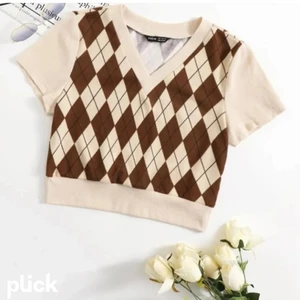 Rutig tröja - Säljer den här rutiga tröjan den är jätte fin använts ett par gånger 