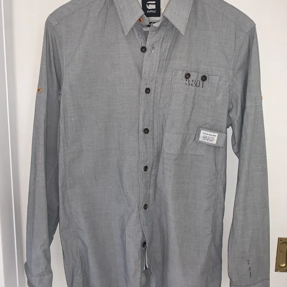 Skjorta med dragkedja och knappar, G-Star, Medium, Skick 10/10. Använd 2ggr. . Skjortor.