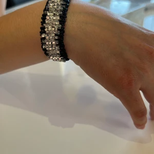 Bracelet - New handmade. Produce for your wrist size.