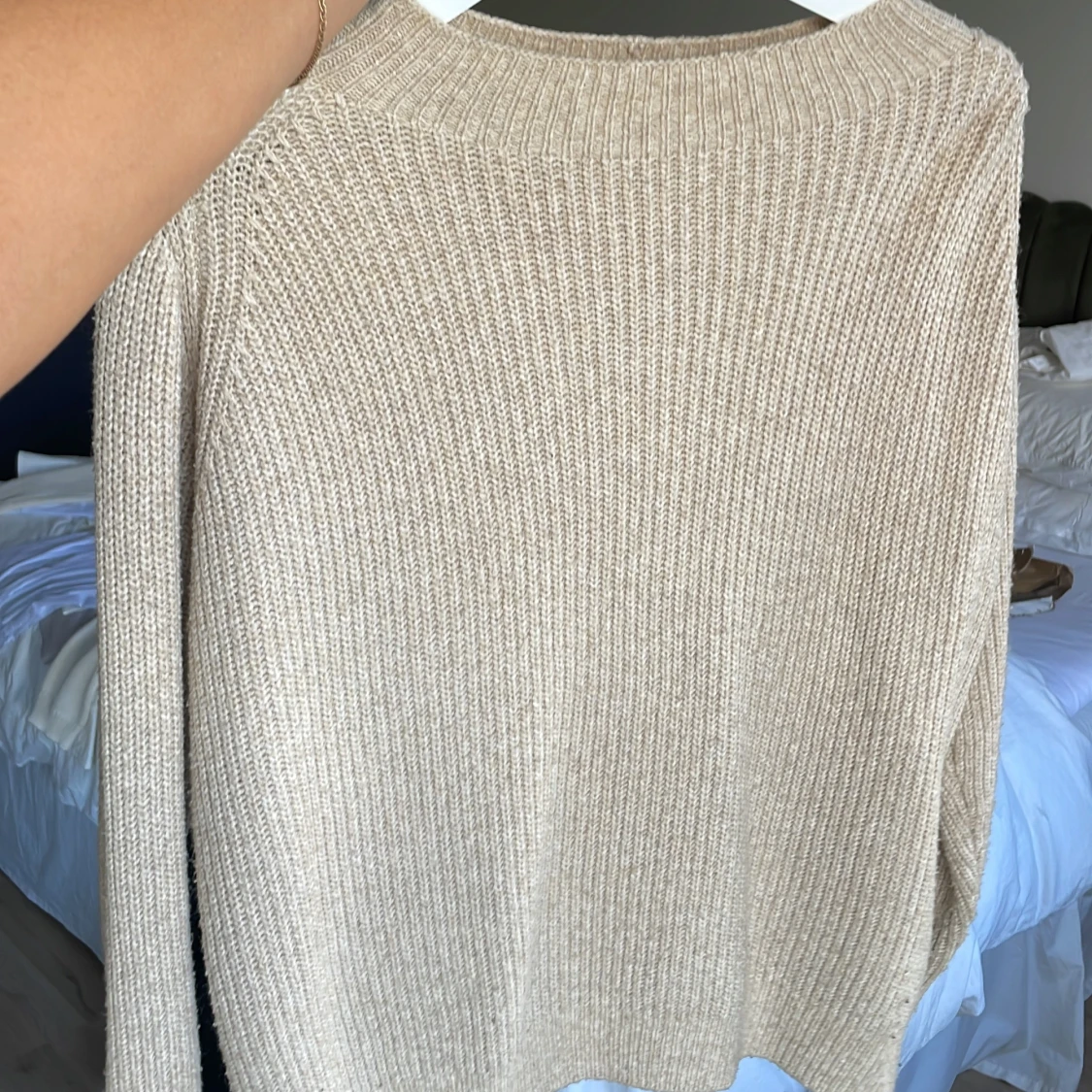 Stickad tröja L  - 91