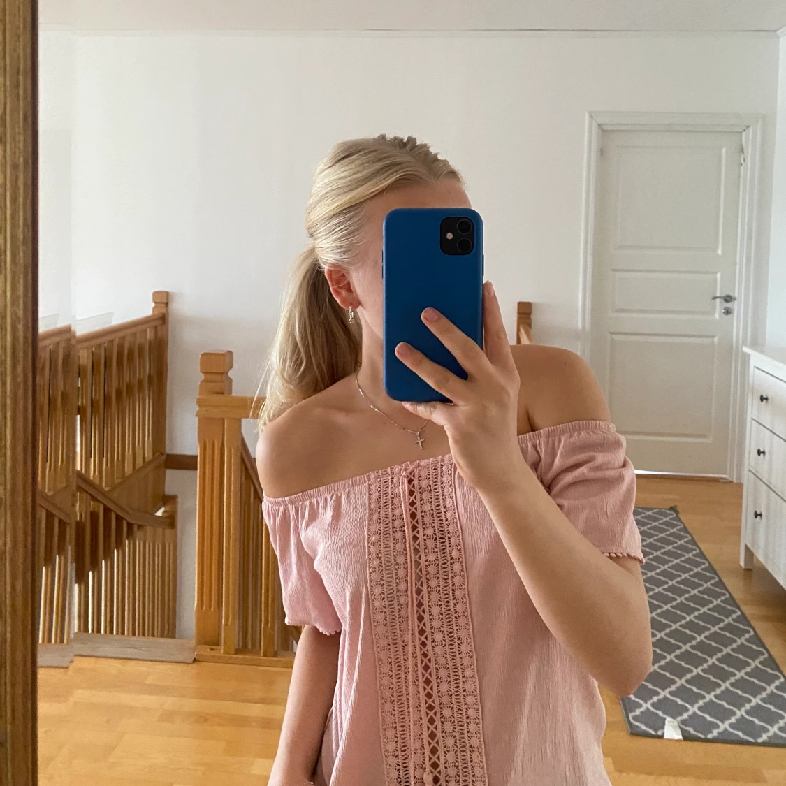 Söt offshoulder tröja - 91