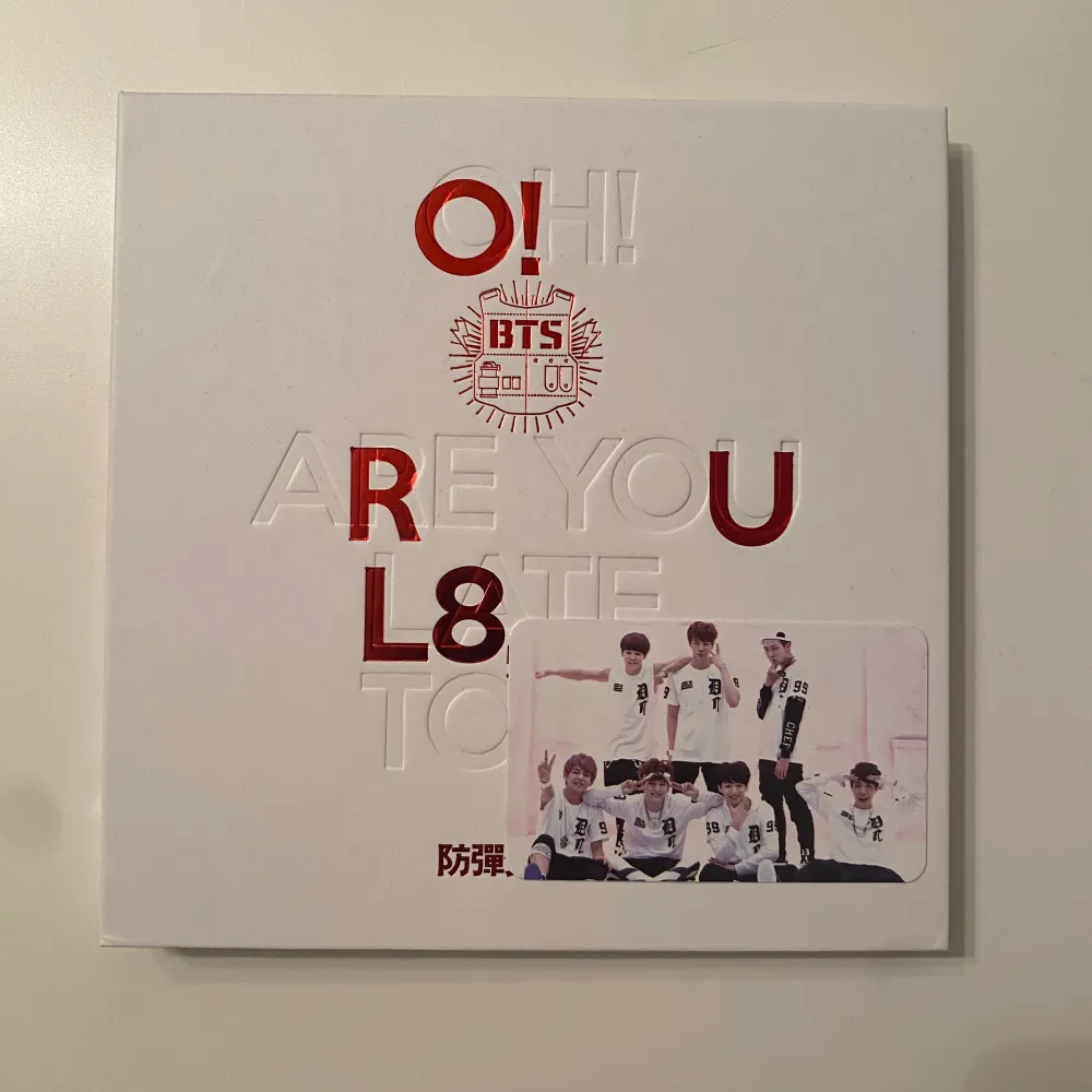 Säljer mitt oh!rul82 album med allting inklusive grupp photocard. Fint skick. 150kr inklusive frakt. Övrigt.