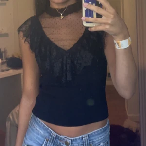 Topp  - Köpare står för frakt💕