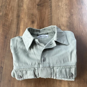 Weekday skjorta - Bra skick