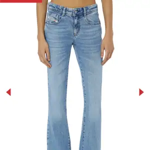 Säljer mina lågmidjade snygga disel jeans i st 36. Byter gärna mot ett par andra Jeans elller ett par större disel jeans ❤️