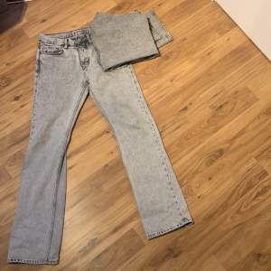 Ett par hope rush jeans i storlek 27 Mycket fint skick och sparsamt använda.