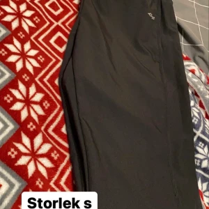 Tränings byxor  - Bra skick o sköna