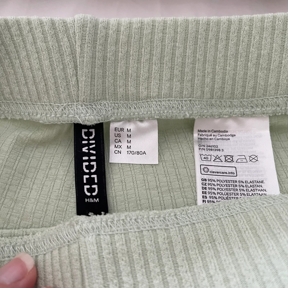 Ribbade gröna mjukisbyxor - 91