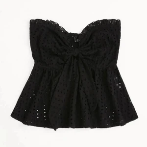 Sommartopp - Super fin och söt sommartopp😍 Aldrig använd, skriv för fler bilder💜