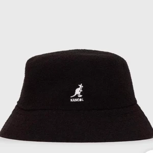 Kangol bucket hat  - Kangol bucket har svart!  Använd några gånger.
