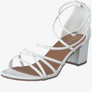 Vita klackar i stl 37 - Helt oanvända klackar från Duffy, slutsålda på hemsidan. Superfina men säljer pga att de var för stora för mig. Skriv privat för fler bilder och buda i kommentarerna.