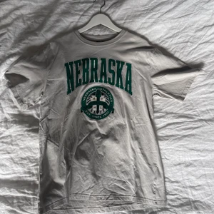 USA T-shirt - Jätte snygg tröja och still ren, säljer den för den är förstor