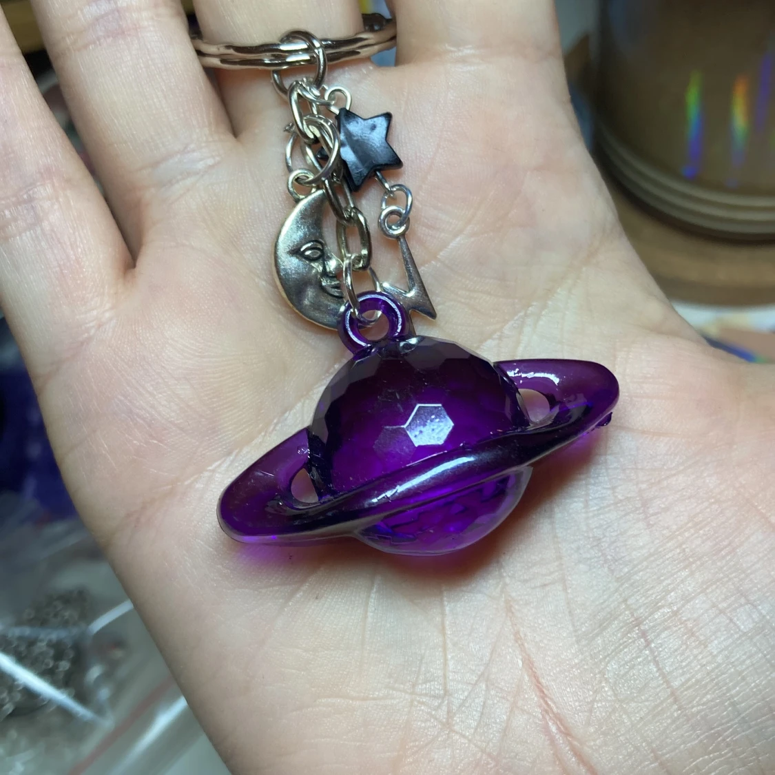 Nyckelring / Väsksmycke Space Tema - 90