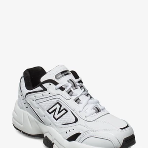 New balance wx 452 - Som nya! Säljer pga de är lite små på mig 