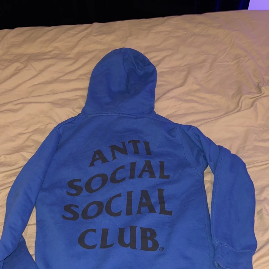 Anti social club  - 90