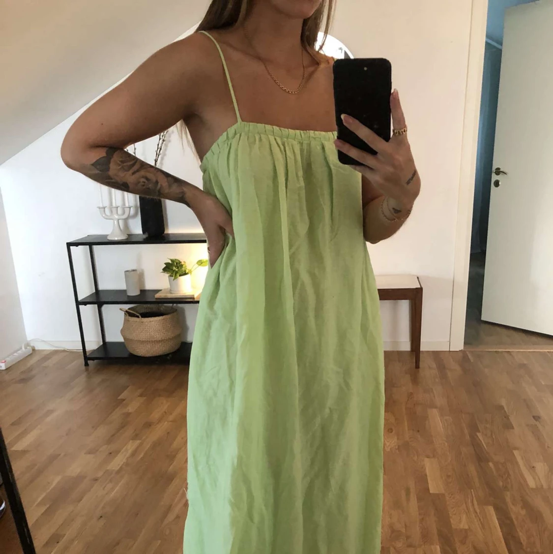 Grön långklänning